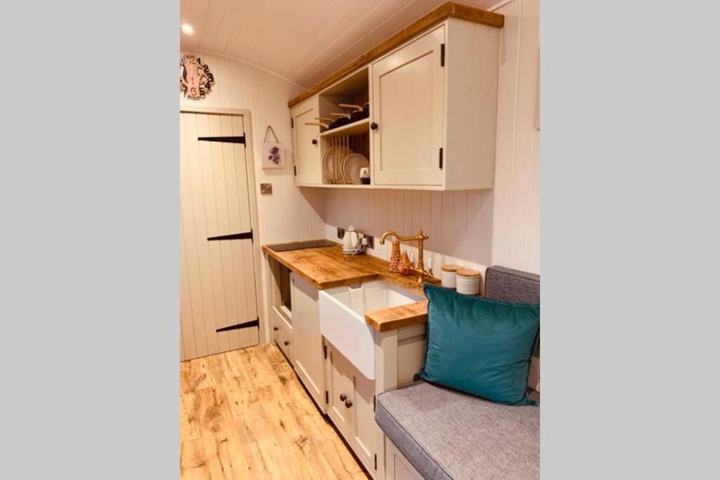 Lle Mary - Beautiful Views, Hot Tub, Secluded, Dog Welcome, Barmouth Llanddwywe Kültér fotó
