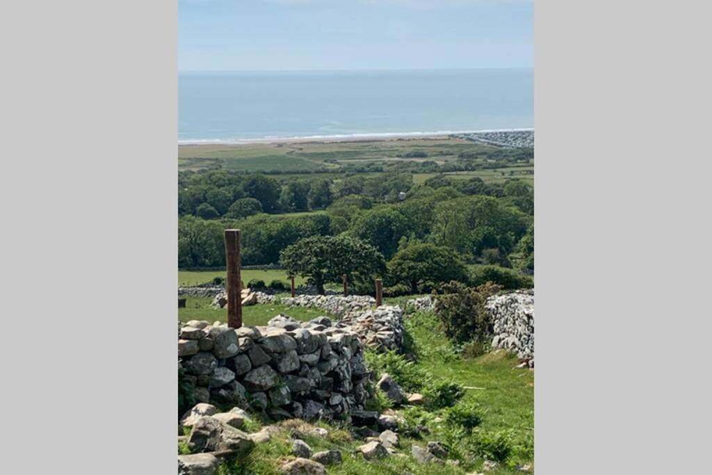 Lle Mary - Beautiful Views, Hot Tub, Secluded, Dog Welcome, Barmouth Llanddwywe Kültér fotó